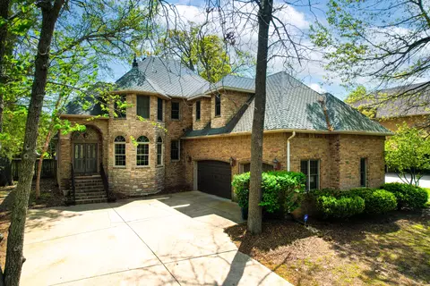 3306 N 10th St, Ozark, MO 65721