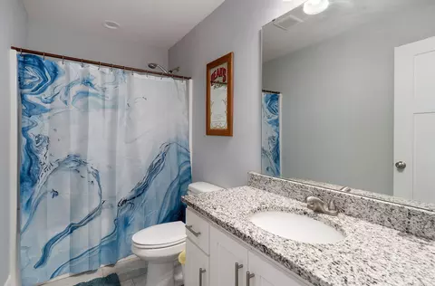 Bath - 2123 Bull Run Rd, Ozark, MO 65721 photo 1 of 4