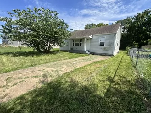 Other - 2110 W Phelps St, Springfield, MO 65802 photo 2 of 9