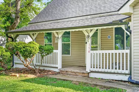 Exterior - 154 E Brooks St, Republic, MO 65738 photo 1 of 5