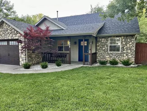 308 S Main St, Alba, MO 64830