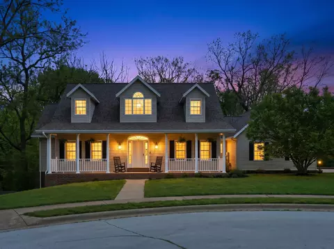 2012 N 7th Ave, Ozark, MO 65721