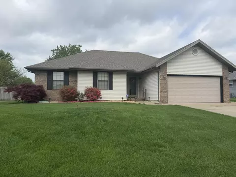 579 S Bradford Ave, Nixa, MO 65714