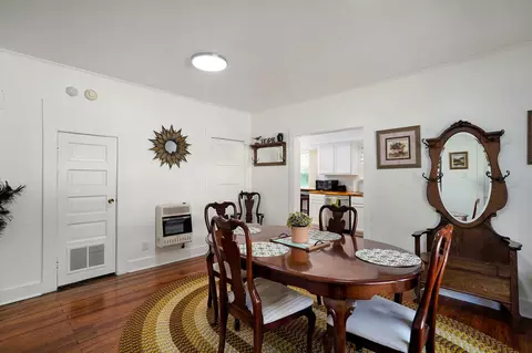 Dining - 1462 E Mcdaniel St, Springfield, MO 65802 photo 3 of 3