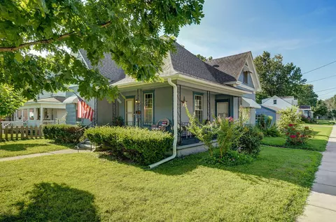 Exterior - 1462 E Mcdaniel St, Springfield, MO 65802 photo 2 of 13