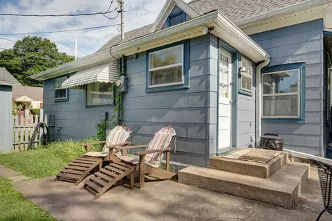 Exterior - 1462 E Mcdaniel St, Springfield, MO 65802 photo 6 of 13