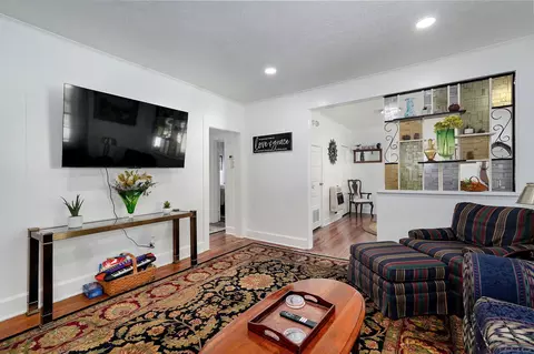 Living - 1462 E Mcdaniel St, Springfield, MO 65802 photo 3 of 3