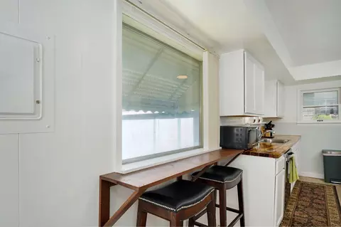 Kitchen - 1462 E Mcdaniel St, Springfield, MO 65802 photo 1 of 7
