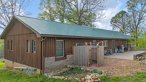 550 County Road 1990, Willow Springs, MO 65793