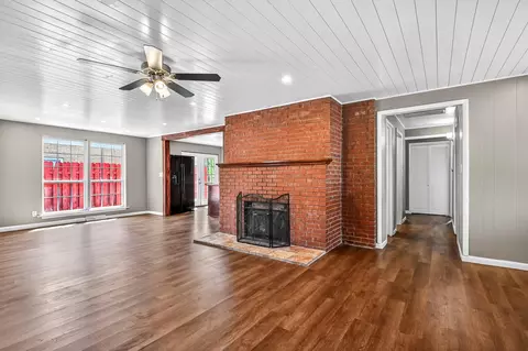 Living - 3156 E Latoka St, Springfield, MO 65804 photo 1 of 5