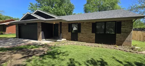 638 S Hampton Ave, Republic, MO 65738