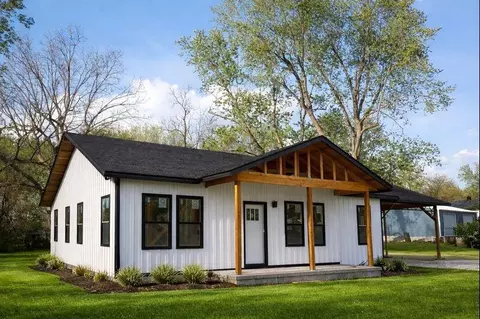 619 W Morrow St, Buffalo, MO 65622