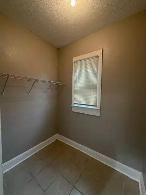906 N Kansas Expy, Springfield, MO 65802