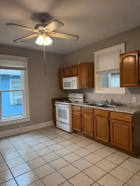 Kitchen - 906 N Kansas Expy, Springfield, MO 65802 photo 1 of 1
