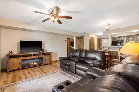 Living - 429 E Chinquapin Cir #504, Indian Point, MO 65616 photo 2 of 4