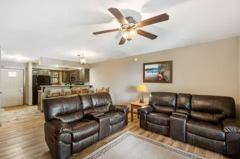 Living - 429 E Chinquapin Cir #504, Indian Point, MO 65616 photo 3 of 4