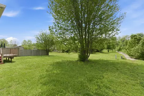 Exterior - 4432 W Huckleberry St, Springfield, MO 65802 photo 7 of 12