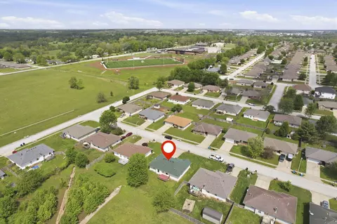 View/Area - 4432 W Huckleberry St, Springfield, MO 65802 photo 4 of 6
