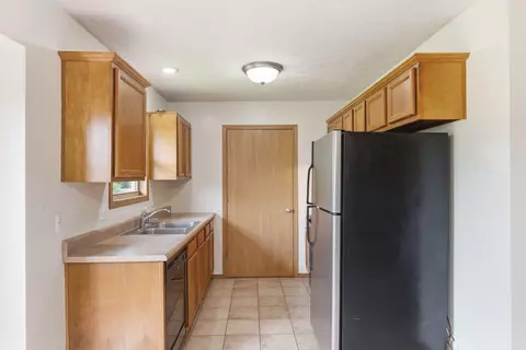 Kitchen - 4432 W Huckleberry St, Springfield, MO 65802 photo 3 of 3
