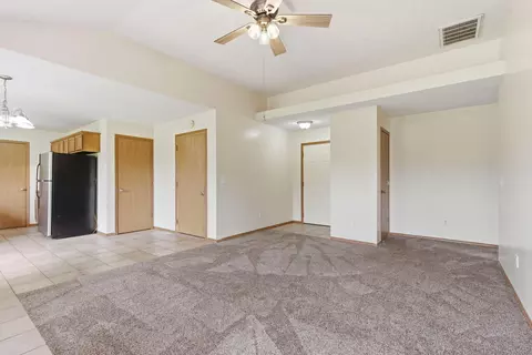 Living - 4432 W Huckleberry St, Springfield, MO 65802 photo 4 of 6