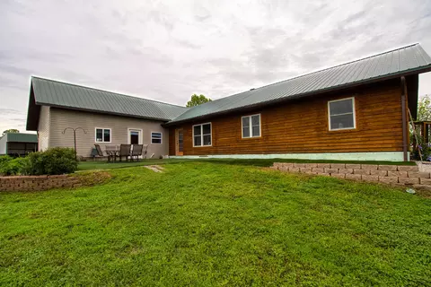 Exterior - 17522 E N Hwy, Sheldon, MO 64784 photo 14 of 29