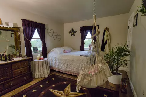 Bedroom - 17522 E N Hwy, Sheldon, MO 64784 photo 9 of 13