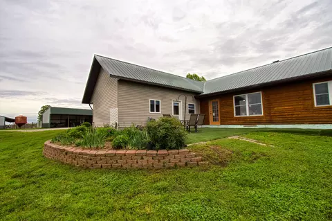 Exterior - 17522 E N Hwy, Sheldon, MO 64784 photo 15 of 29