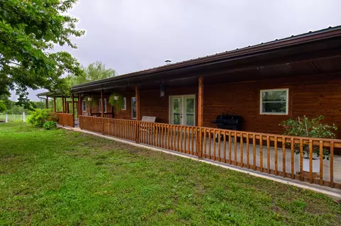 Exterior - 17522 E N Hwy, Sheldon, MO 64784 photo 3 of 29