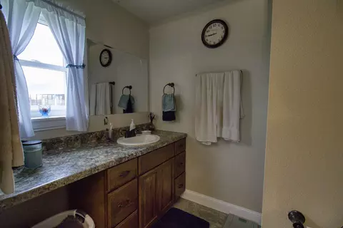 Bath - 17522 E N Hwy, Sheldon, MO 64784 photo 1 of 7