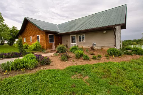 Exterior - 17522 E N Hwy, Sheldon, MO 64784 photo 17 of 29