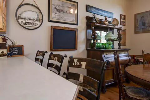 Dining - 329 E Lafayette St, Springfield, MO 65810 photo 3 of 3