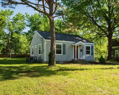 Exterior - 211 E Mill St, Republic, MO 65738 photo 3 of 5