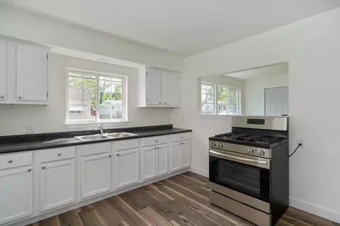 Kitchen - 733 N Warren Ave, Springfield, MO 65802 photo 1 of 1