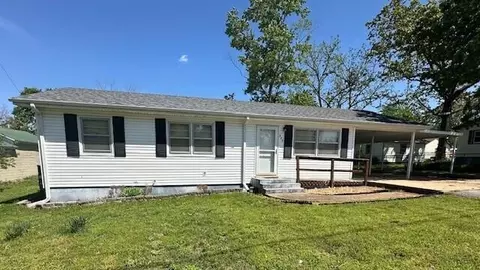 222 Johnson St, West Plains, MO 65775