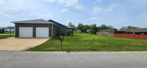 801 Kenny St, Ava, MO 65608 photo 3