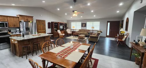 801 Kenny St, Ava, MO 65608 photo 9