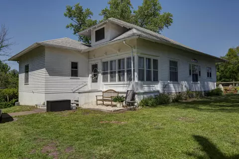 306 N Ohio St, Humansville, MO 65674