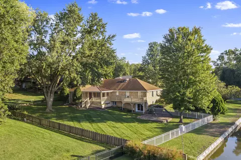 Exterior - 2747 E Rocklyn Rd, Springfield, MO 65804 photo 14 of 21