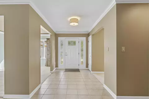 Entry Way - 2747 E Rocklyn Rd, Springfield, MO 65804 photo 1 of 4