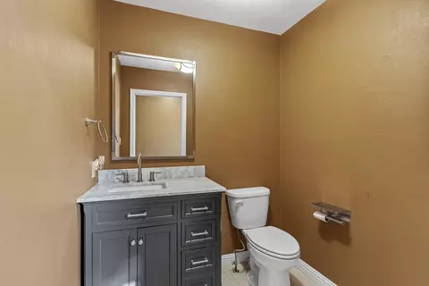 Bath - 2747 E Rocklyn Rd, Springfield, MO 65804 photo 1 of 6