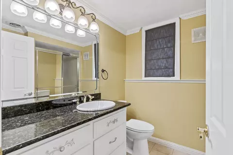 Bath - 2747 E Rocklyn Rd, Springfield, MO 65804 photo 6 of 6