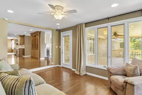 Living - 2747 E Rocklyn Rd, Springfield, MO 65804 photo 5 of 23