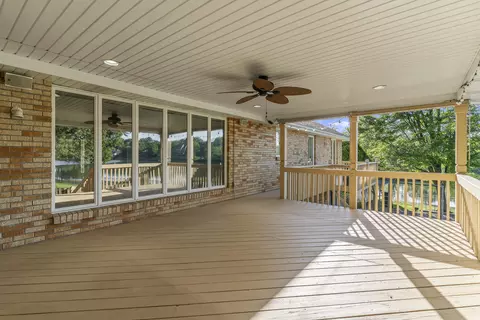 Exterior - 2747 E Rocklyn Rd, Springfield, MO 65804 photo 6 of 21