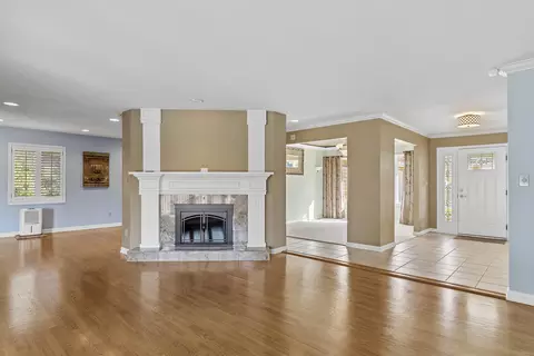 Living - 2747 E Rocklyn Rd, Springfield, MO 65804 photo 7 of 23