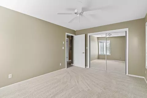 Bedroom - 2747 E Rocklyn Rd, Springfield, MO 65804 photo 5 of 10