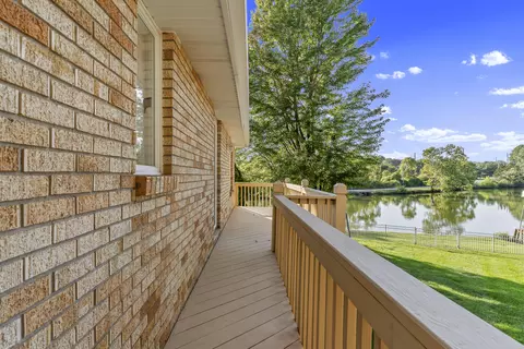 Exterior - 2747 E Rocklyn Rd, Springfield, MO 65804 photo 7 of 21