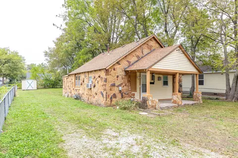 1707 W Hovey St, Springfield, MO 65802