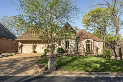 Exterior - 4851 S Landon Ct, Springfield, MO 65810 photo 2 of 17