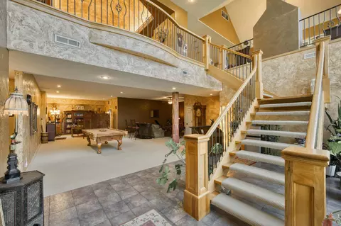 Entry Way - 4851 S Landon Ct, Springfield, MO 65810 photo 10 of 10