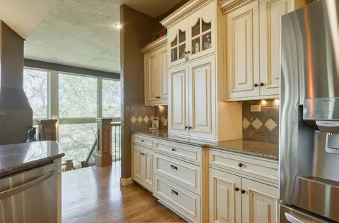 Kitchen - 4851 S Landon Ct, Springfield, MO 65810 photo 9 of 9